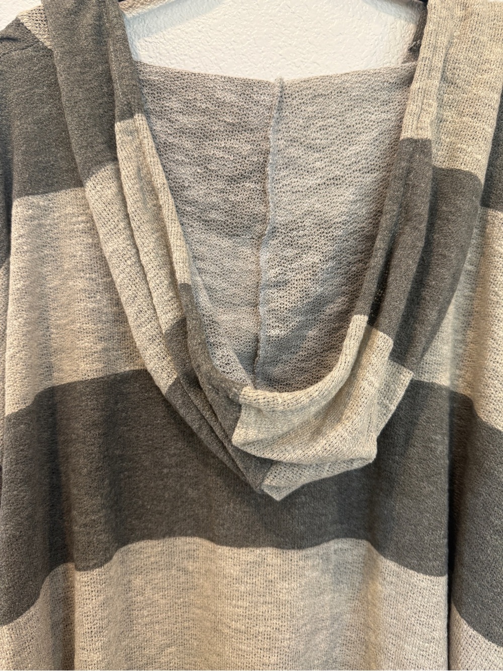 Talulah Women’s Grey Striped Lightweight Hoodie With Kangaroo Pocket Large - Picture 8 of 9